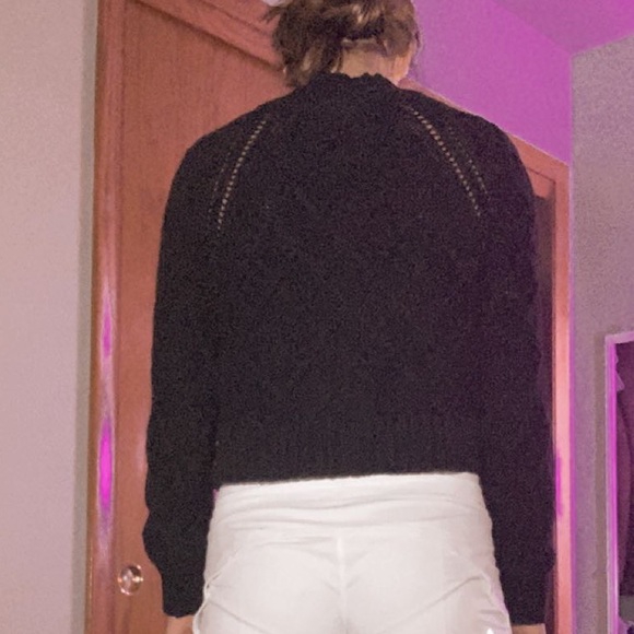 black turtle neck sweater - Picture 2 of 3